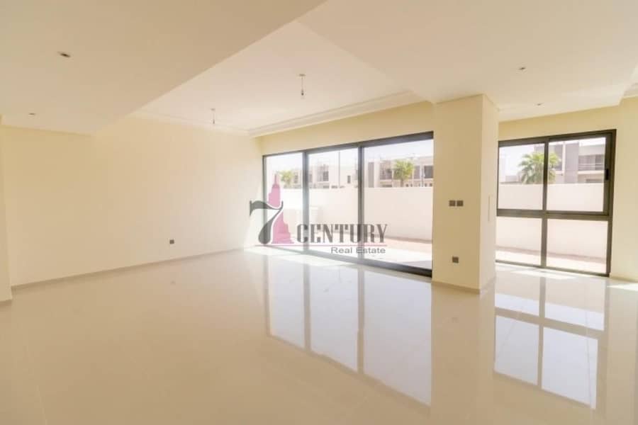 2 For Sale | Spacious 5 BR | Akoya Oxygen Type  R3-M