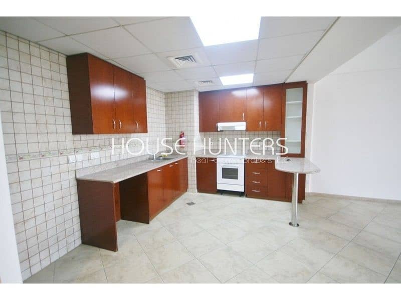 2 Well maintained | Bright spacious 1 Bedroom
