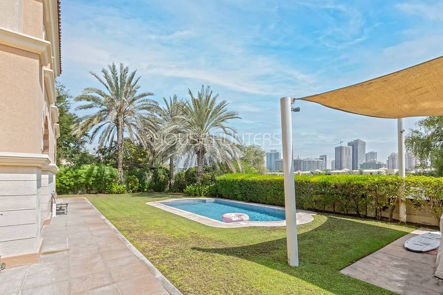 19 EXCLUSIVE|Contemporary B1 with Pool|Quiet Location