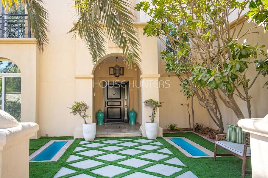 34 Al Mahra| Fully Upgraded Villa|Opposite Pool 5 Bed