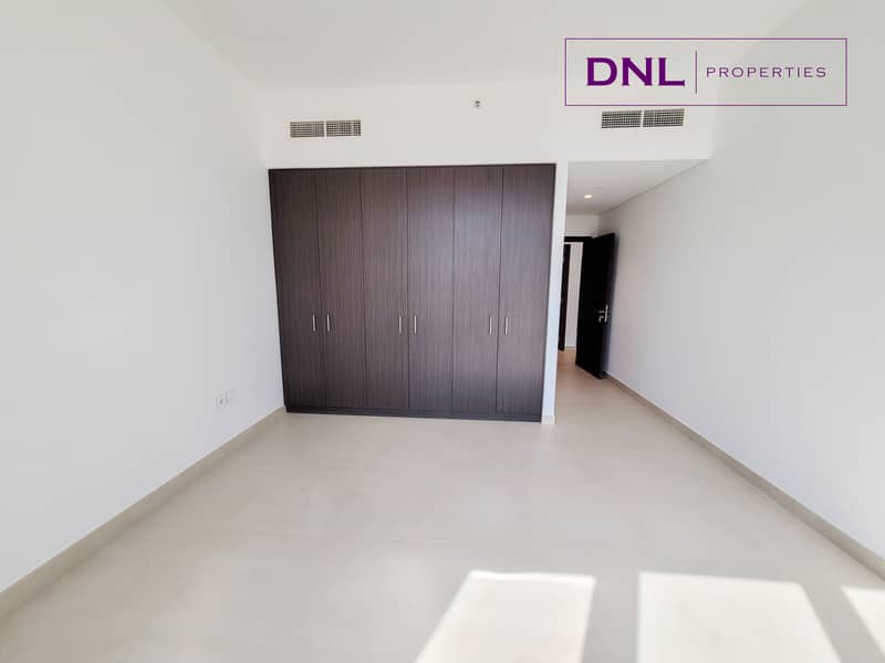 11 Connected to Dubai Mall | SPACIOUS LAYOUT