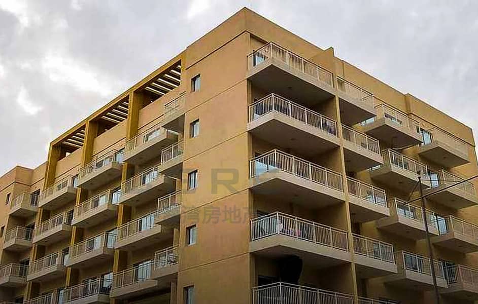 5 1 Bedroom for Sale | Spacious Living | Balcony