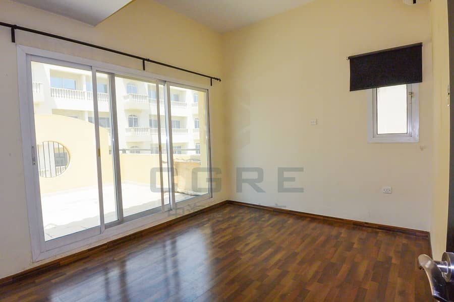 4 3 BHK Townhouse | Spacious Layout | Rented unit