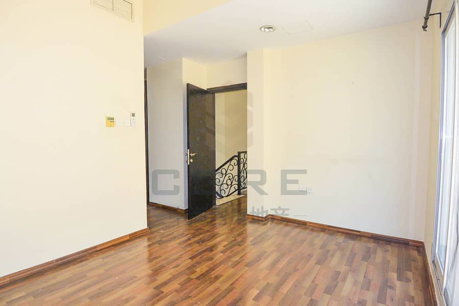 10 3 BHK Townhouse | Spacious Layout | Rented unit