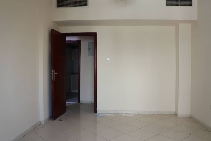 BIG SIZE ONE BEDROOM WITH CENTRAL AC OR ONE MONTH FREE 4 TO 6 CHEQ PAYMENT