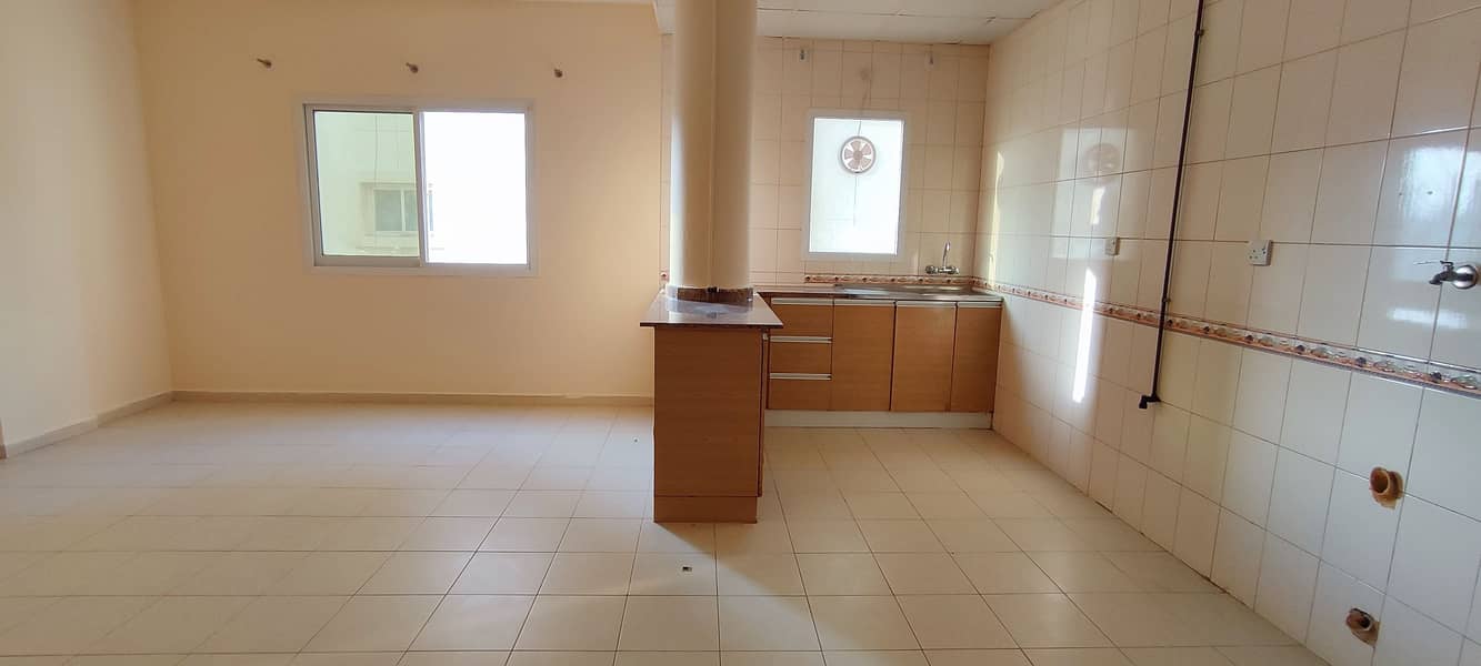 Квартира в Аль Муджарра, 12000 AED - 5535509