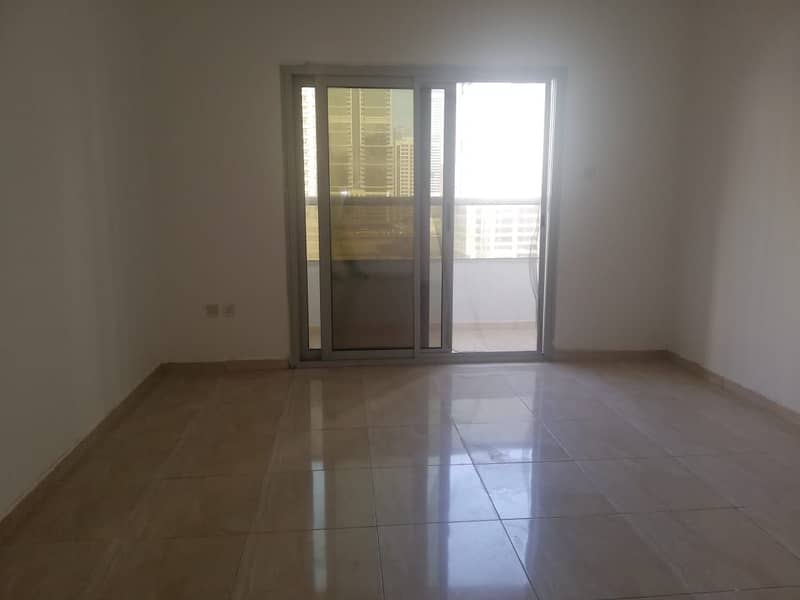 1 Cheque Offer!! Opposite to Sahara Centre 2 Washrooms And Big Balcony Just in 21K