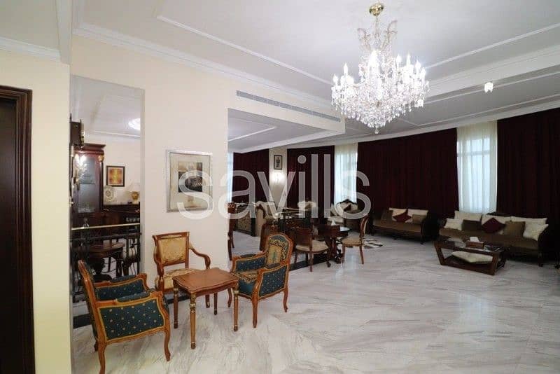 11 Luxury furnished penthouse with sea view