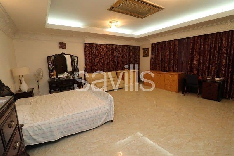 25 Airy villa Large plot Big swimming pool