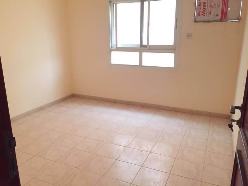 Specious One Bedroom With Close Hall Window Ac Central /gas Just in 15k