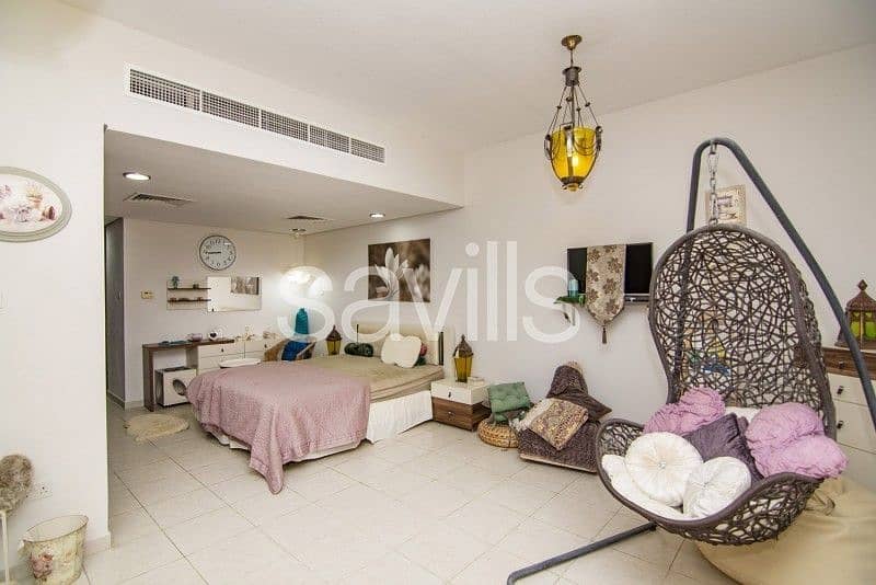 12 Furnished 6 BR upgraded villa with fountain