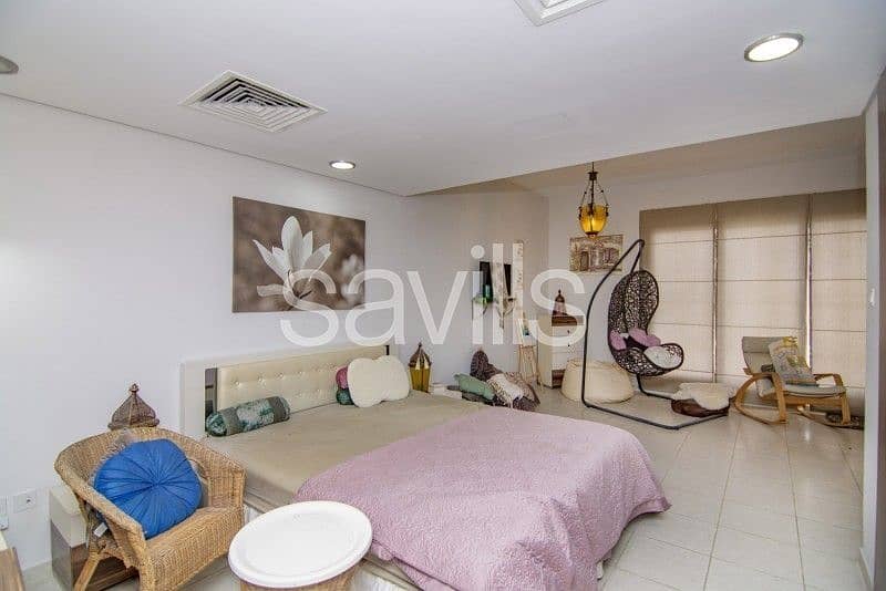 13 Furnished 6 BR upgraded villa with fountain