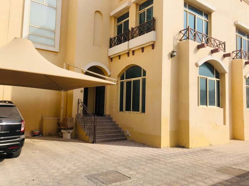 Specious Villa in Family Compound Just AED 115k