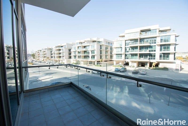 2 Lavish 3 BR - |No Commission VOT | Balcony