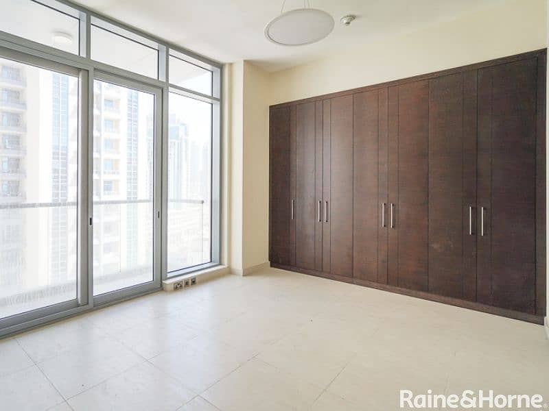 13 Spacious & Bright|2 BR High Floor |Canal View