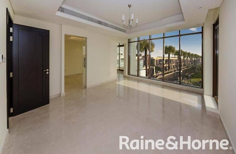 12 High Ceiling | Spacious | Private Elevator