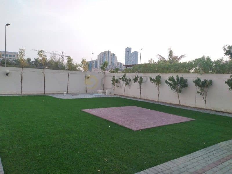 15 Barely Used | Single Row | Next to Masjid | Vacant |