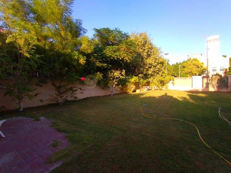 15 Lush Green Garden | Corner Unit | Motivated Seller |