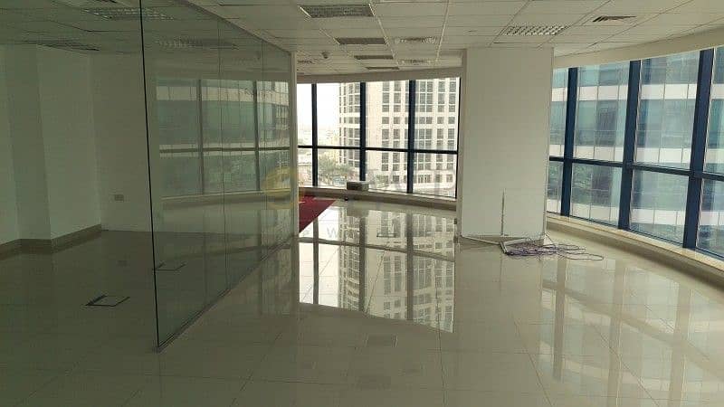 Fitted office space with Sheikh Zayed Road view in Jumeirah Bay X3