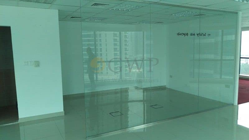 3 Fitted office space with Sheikh Zayed Road view in Jumeirah Bay X3