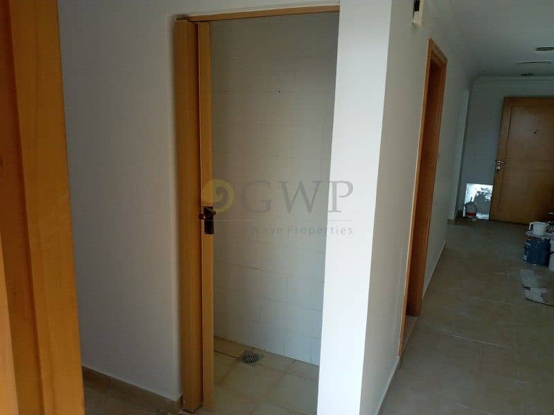 4 Spacious 2 Bed Room Apartment available for Rent in Jumeirah 1 Behind Spinneys'