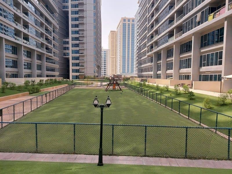 21 Viewing Possible - Vacant One Bedroom - Dubai Land.