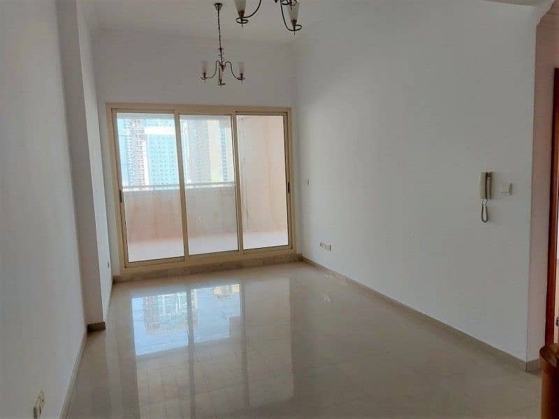 9 Bright 2br + Balcony | Amazing View | Chiller Free