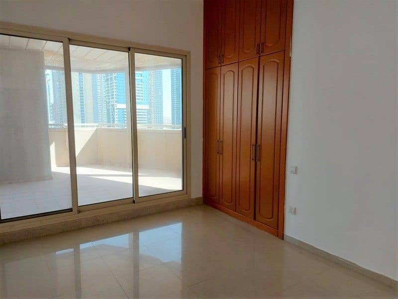 12 Bright 2br + Balcony | Amazing View | Chiller Free