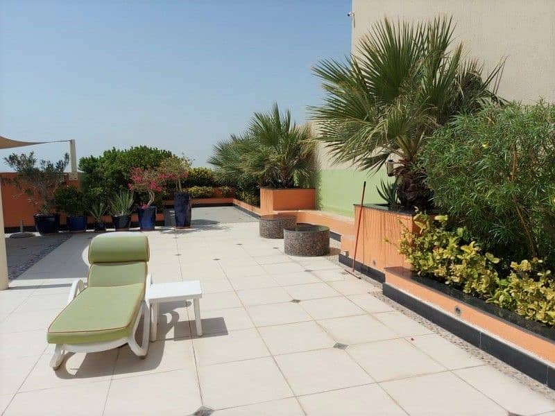 9 Stunning 1Br + Balcony | Great View | 1 Month Free