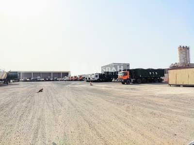 Plot for Rent in Jebel Ali, Dubai - 111,000 sqft - OPENLAND WITH WAREHOUSE,  OFFICE, DEWA : FOR STORAGE/ COMMERCIAL USE