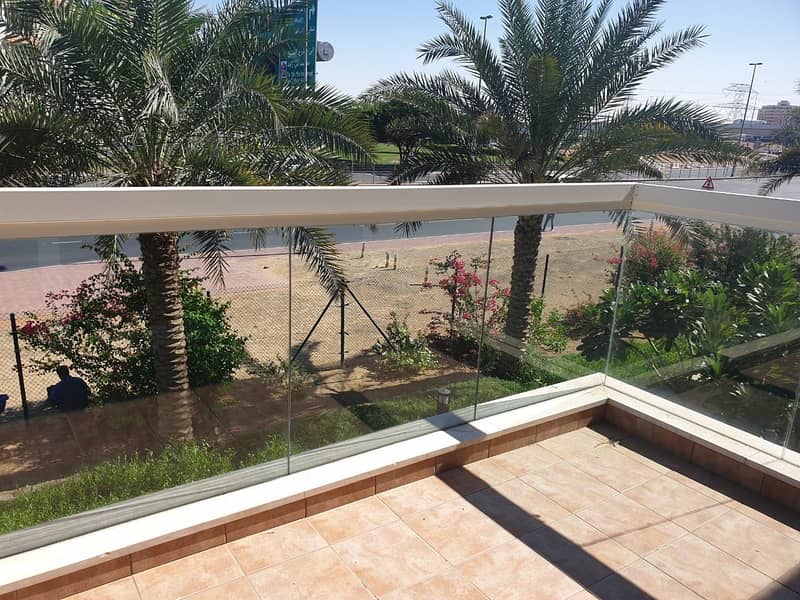 Great Deal!! Single Row!! Vacant 3 bedroom Villa for Sale in Al Warsan 1 S. P 1.6 M