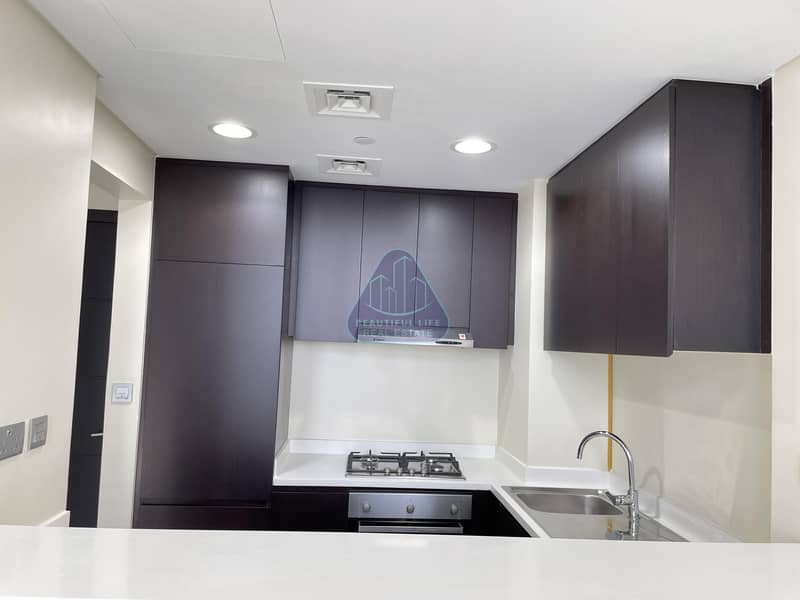 22 High Floor|PoolView|Brand New Ready Move in