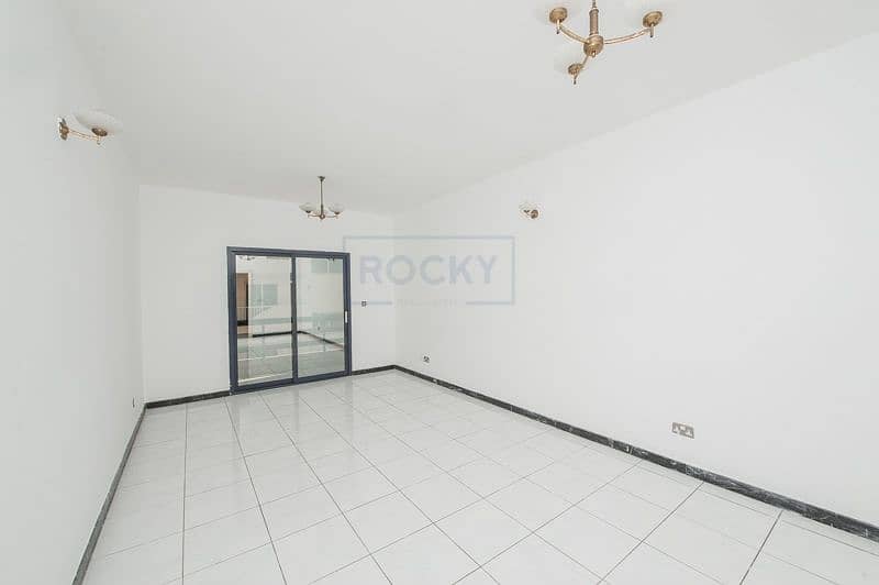 Квартира в Бур Дубай，Аль Манкул, 3 cпальни, 77000 AED - 3541567