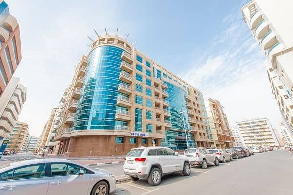 شقة في بناية السلام الجديدة المنخول بر دبي 2 غرف 70000 درهم - 4691532