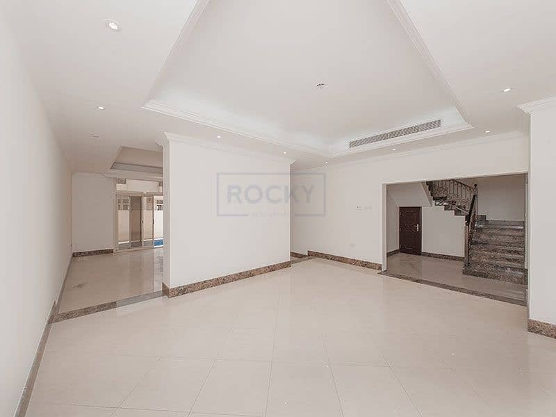 7 Gorgeous Semi Independent 4 B/R Villa | Private Pool | Jumeirah 1st