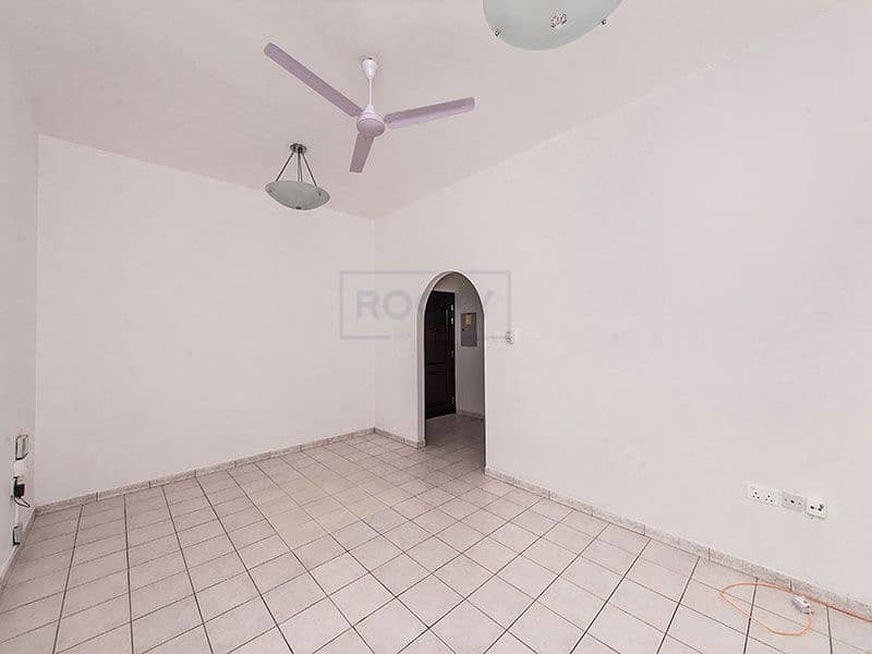 Квартира в Бур Дубай，Умм Хурайр, 2 cпальни, 42000 AED - 3761323