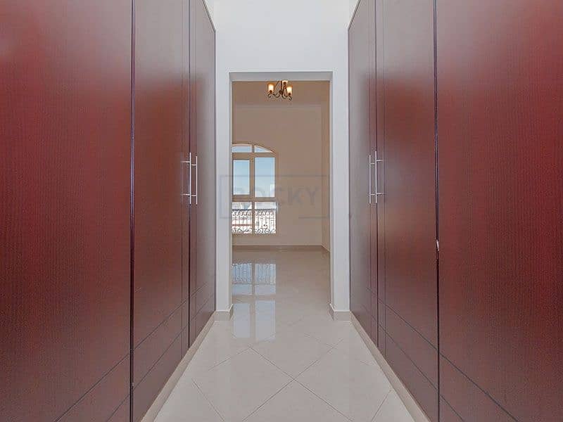 22 Gorgeous Semi Independent 4 B/R Villa | Private Pool | Jumeirah 1st