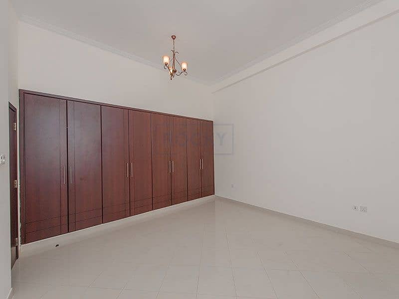 25 Gorgeous Semi Independent 4 B/R Villa | Private Pool | Jumeirah 1st