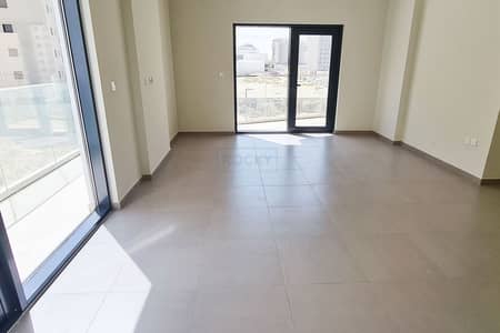 2 Bedroom Apartment for Rent in Nad Al Hamar, Dubai - ONE MONTH FREE!! 2 BHK with Central A/C & Balcony | Closed Kitchen | Pool & Gym | Nad Al Hamar