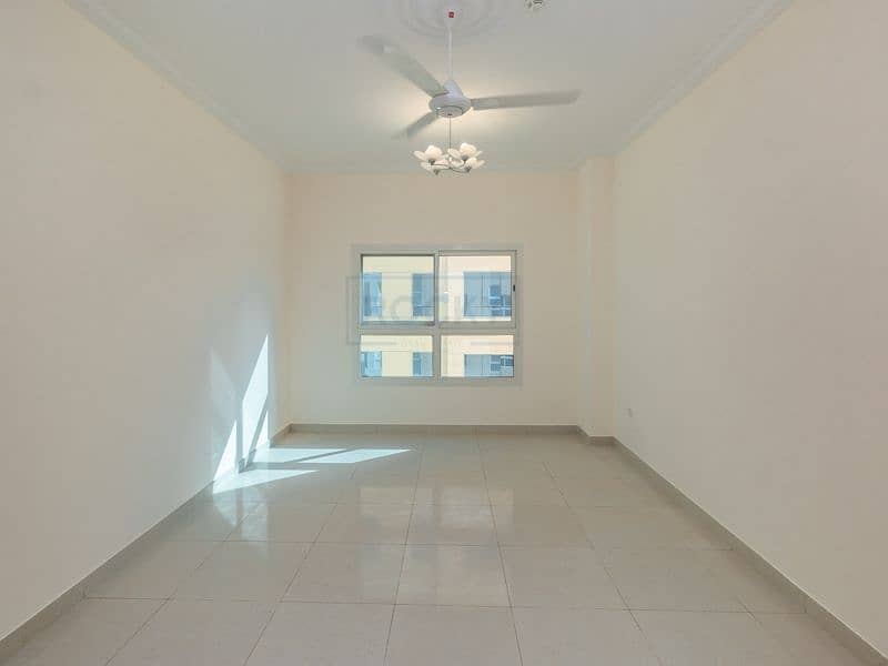 位于纳德-阿尔-哈马尔综合区 1 卧室的公寓 31000 AED - 4671538
