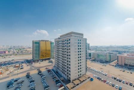 2 Bedroom Flat for Rent in Al Mamzar, Dubai - Charming 2 B/R with Central A/C and Balcony | Pool and Gym | Al Mamzar