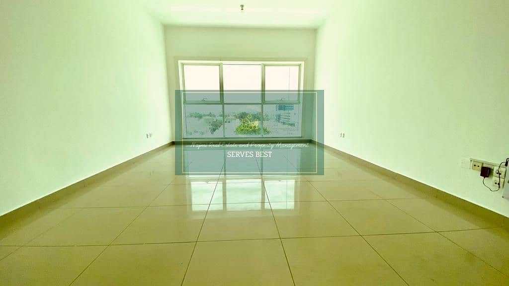 شقة في منطقة الكورنيش 2 غرف 120000 درهم - 5222497