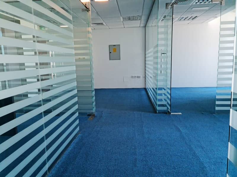 2 Fully fitted office mid floor excellent view