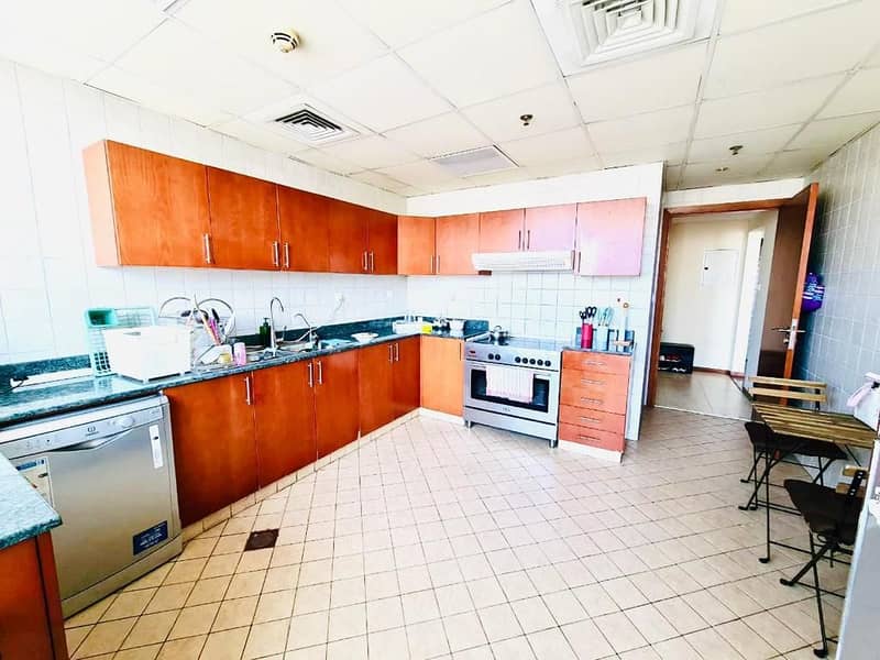 3 Vacant |High Floor |Very spacious |Quick sale