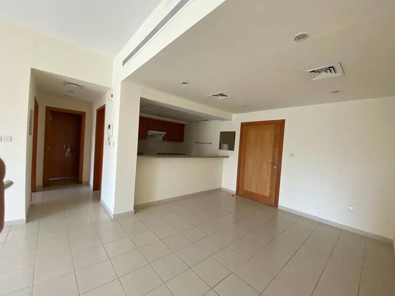 7 Community View / Immaculate/1BHK