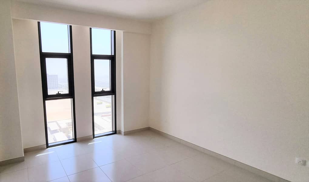 7 Immaculte 1 Bedroom Apartment for Sale.