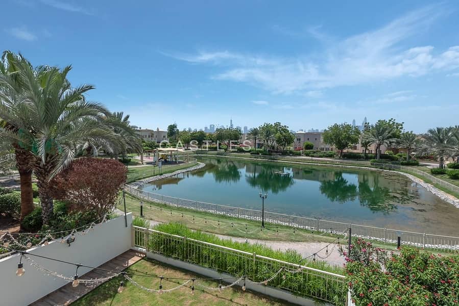Exclusive Fully Upgraded l Lake View Type 1M Exclusive Fully Upgraded l Lake View Type 1M