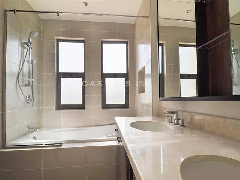 8 The Biggest Layout Townhouse + Stydy + Maid's Room in Mira Oasis  2. Type F