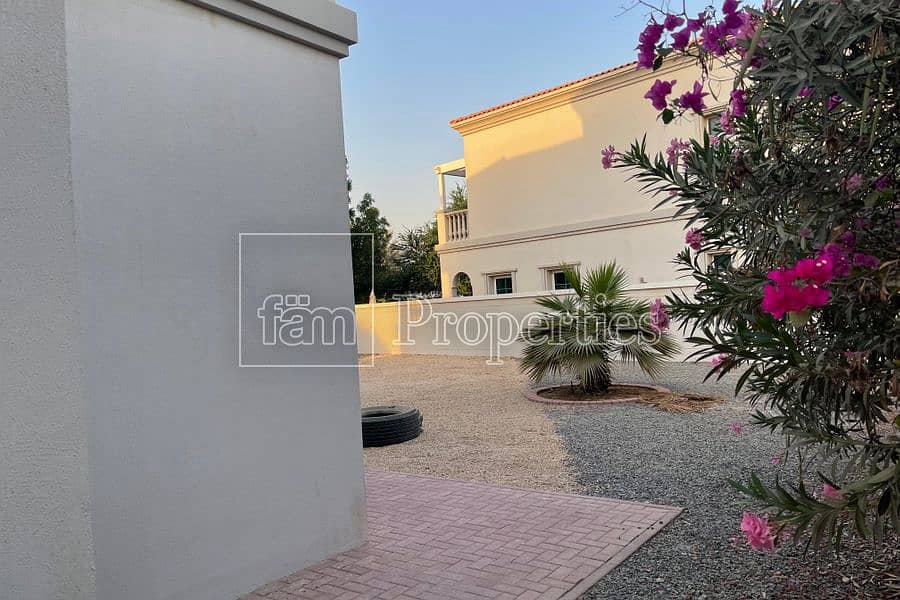 12 Villa with nearby school | Facing the park