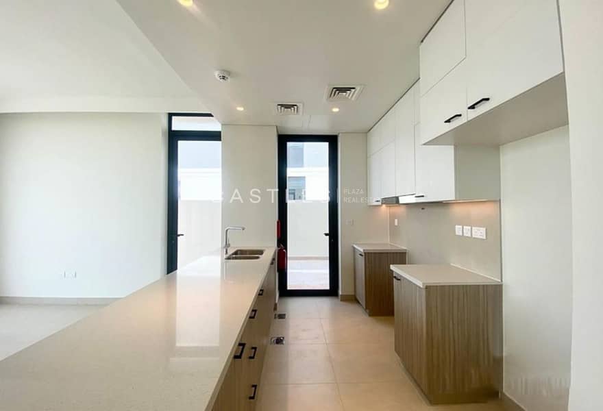 2 Genuine Listing| Brand New 3 Bedrooms + Maid's| Roof Terrace